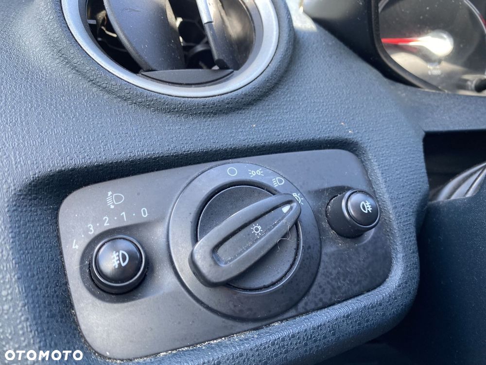 Ford Fiesta 1.6 TDCi DPF Trend SVP - 21