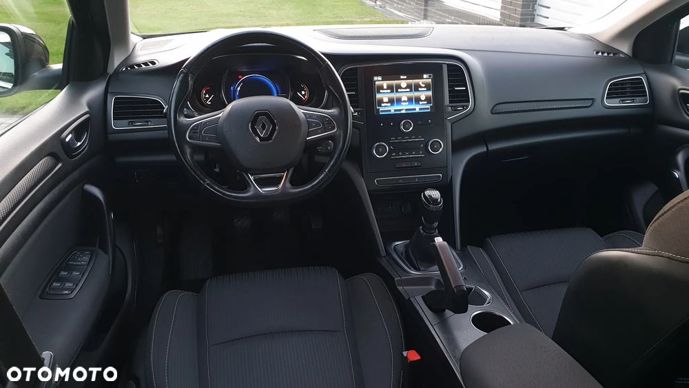 Renault Megane BLUE dCi 115 BOSE EDITION - 16