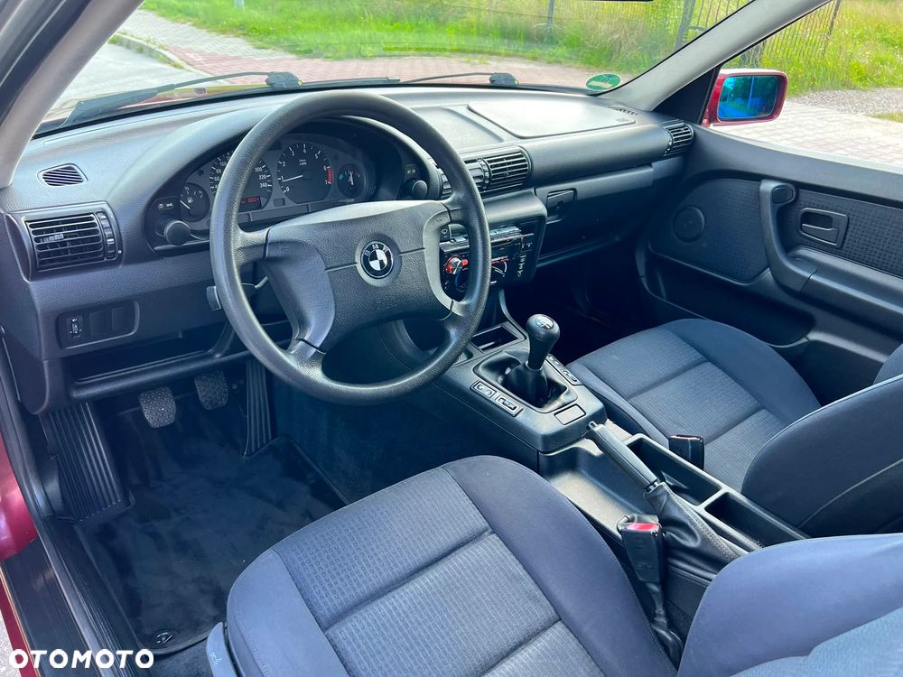 BMW Seria 3 316i - 8
