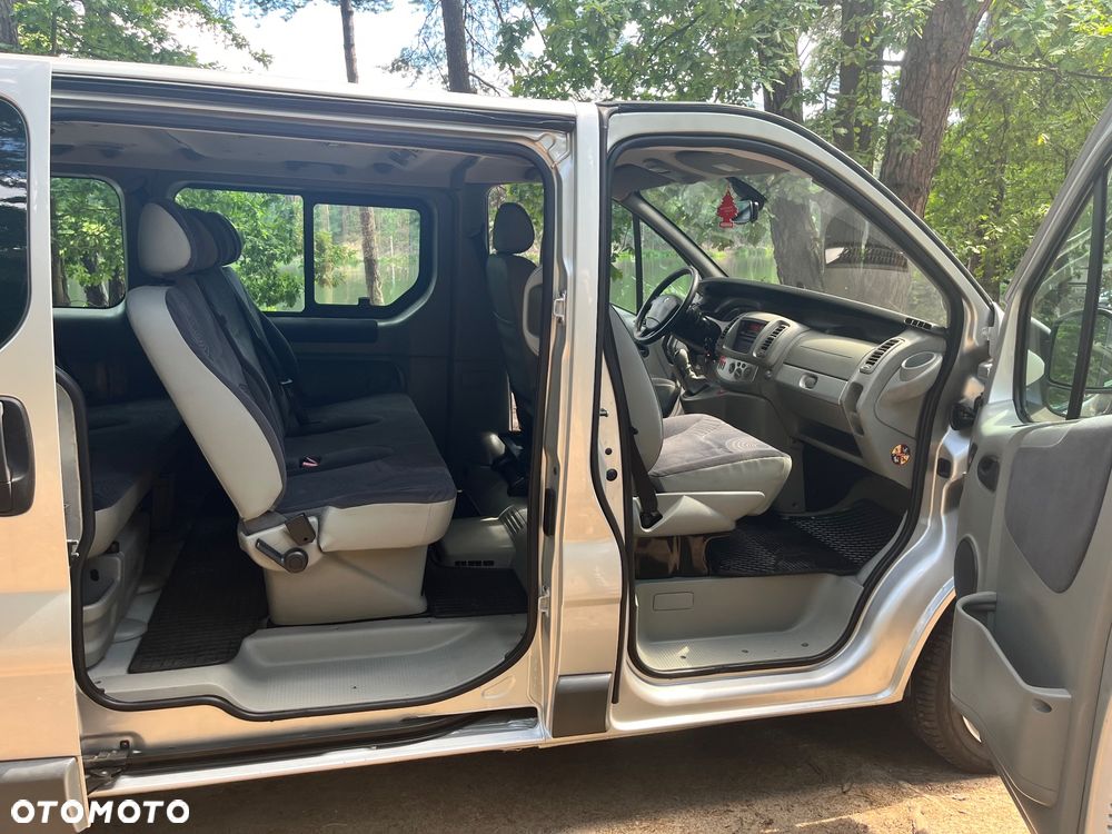 Renault Trafic L1H1 Passenger Lux - 9