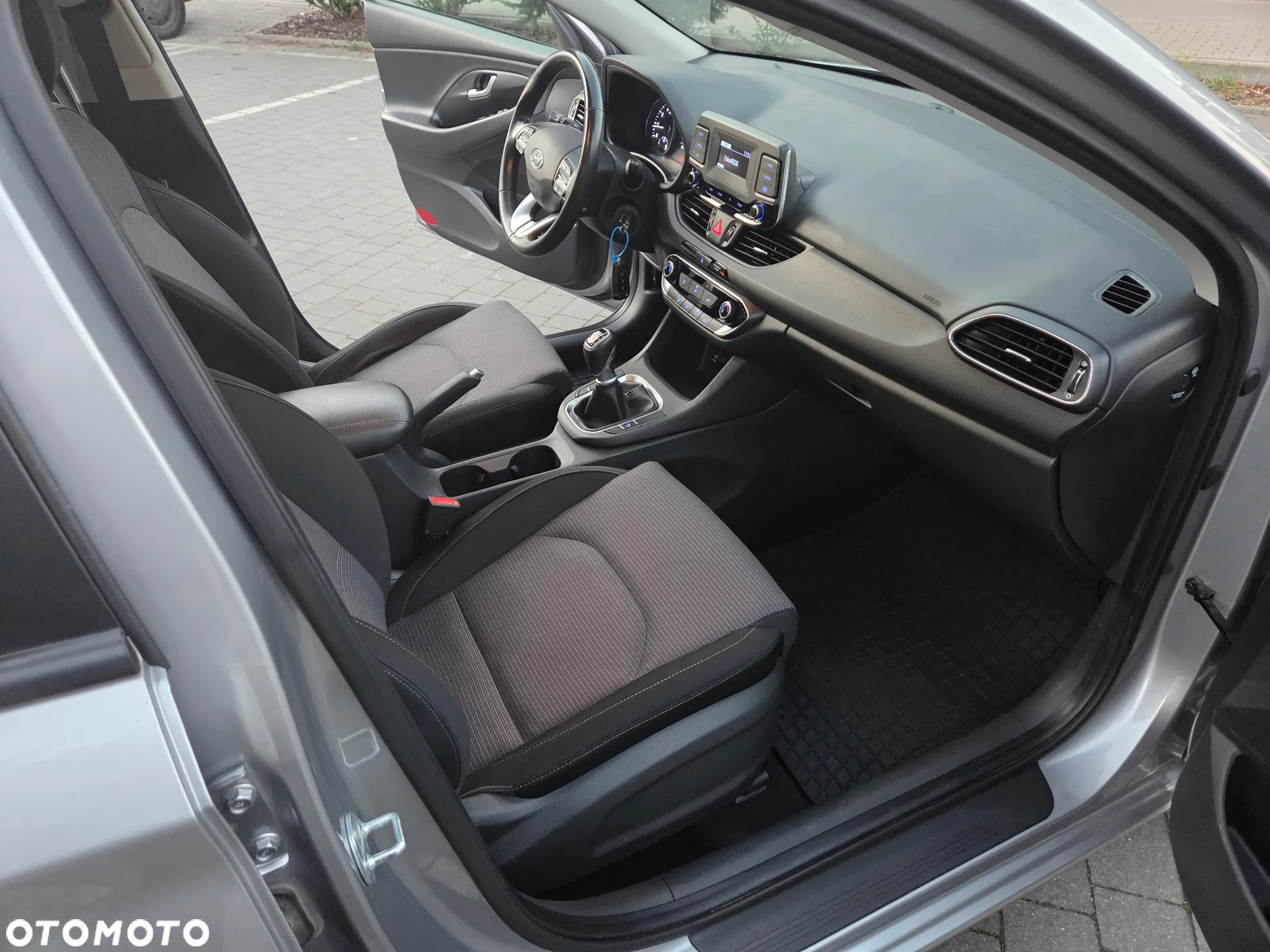 Hyundai i30 1.5 DPI Classic + - 20