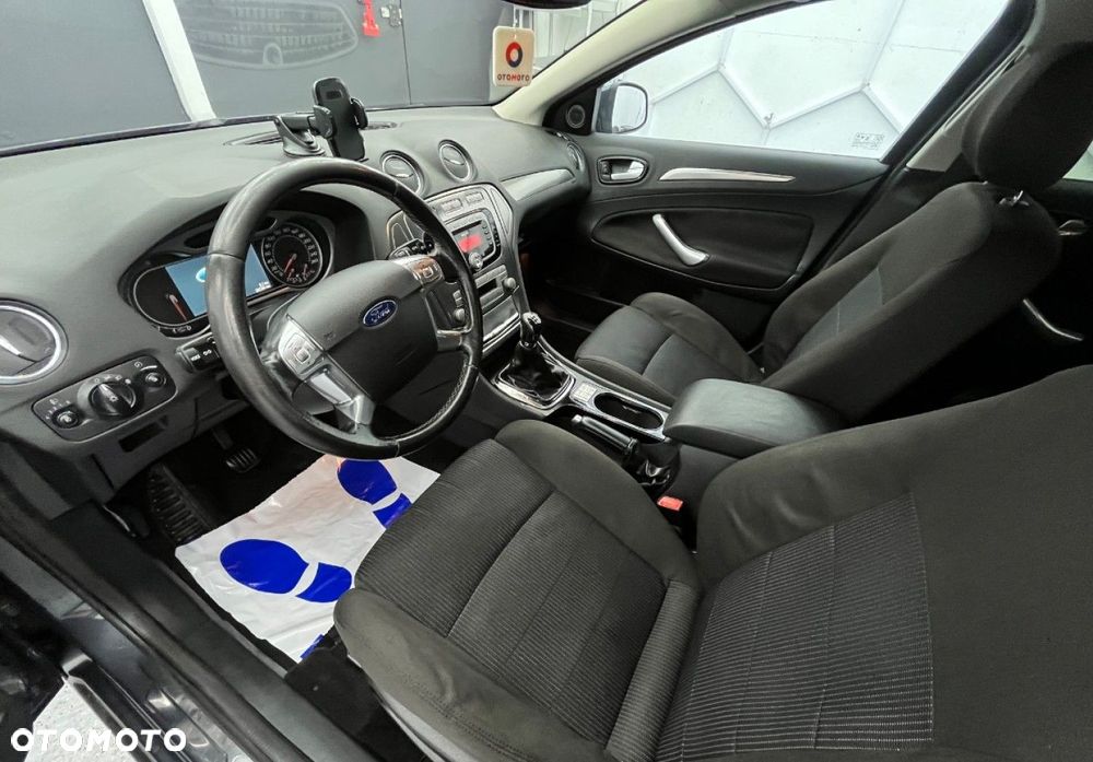 Ford Mondeo - 19