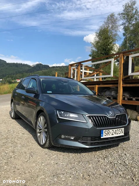 Skoda Superb 2.0 TDI 4x4 L&K DSG - 3
