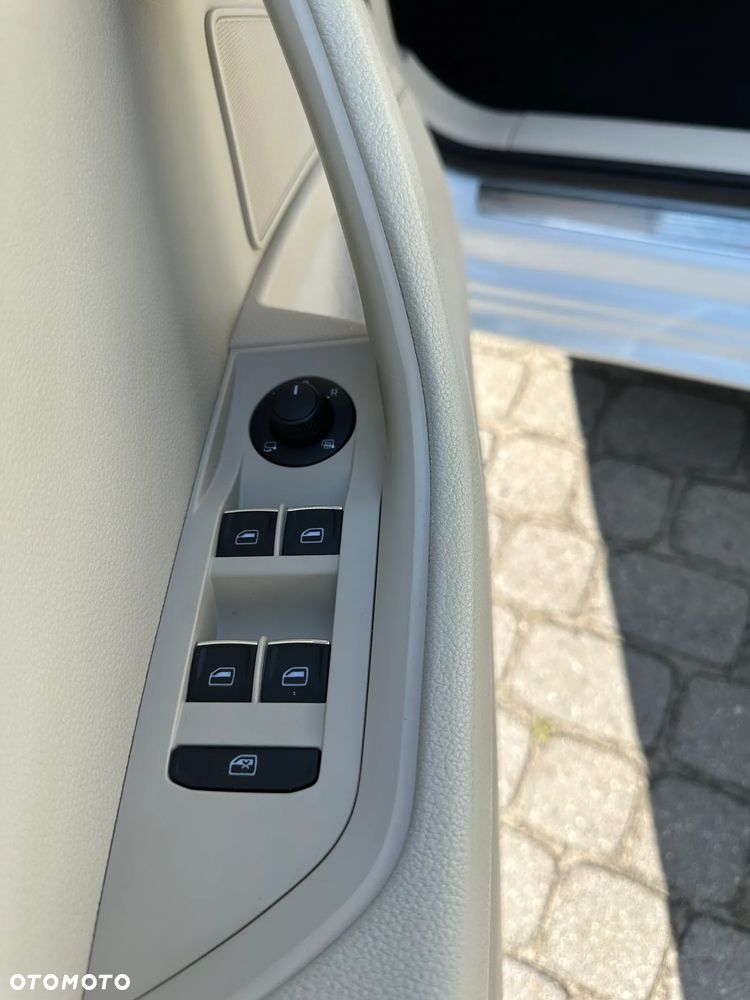 Skoda Superb 2.0 TDI 4x4 L&K DSG - 19
