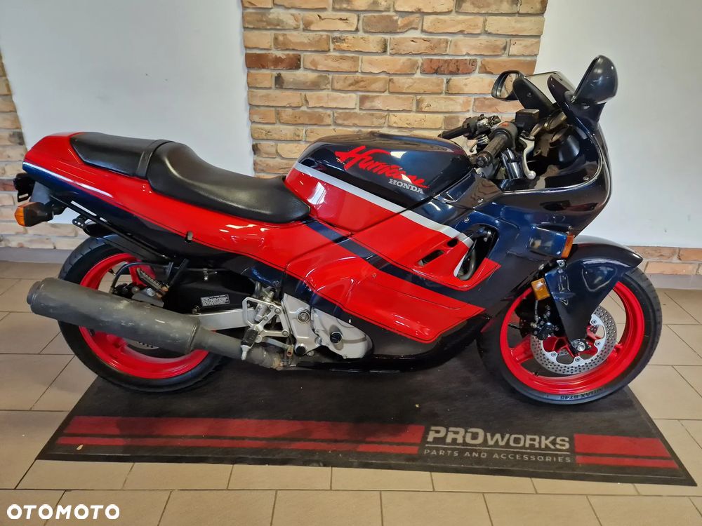 Honda CBR - 3