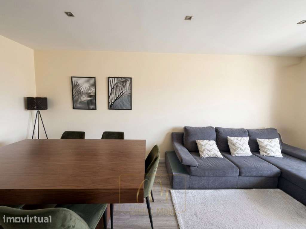Apartamento T2 no último piso com garagem fechada - Grande imagem: 2/21