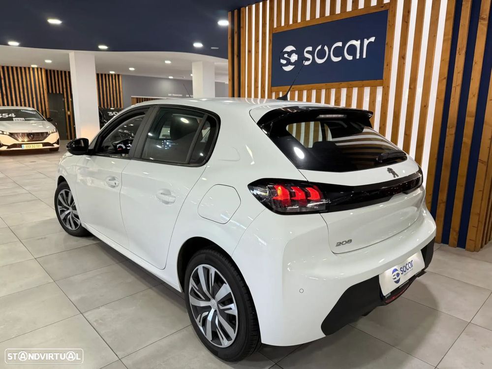 Peugeot 208 - 3