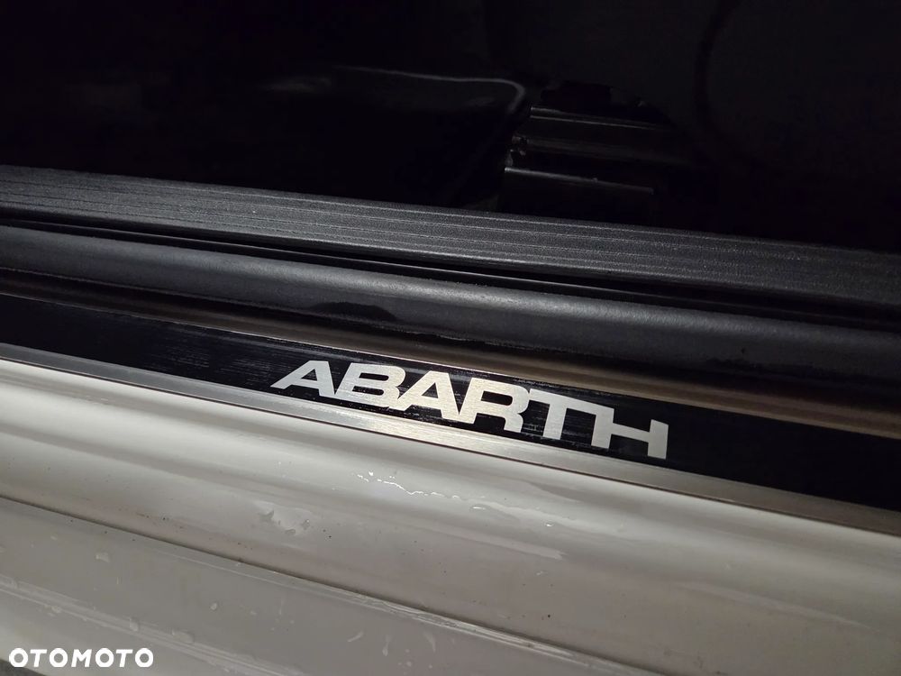 Abarth 595 1.4 T-Jet 16v Turismo - 11