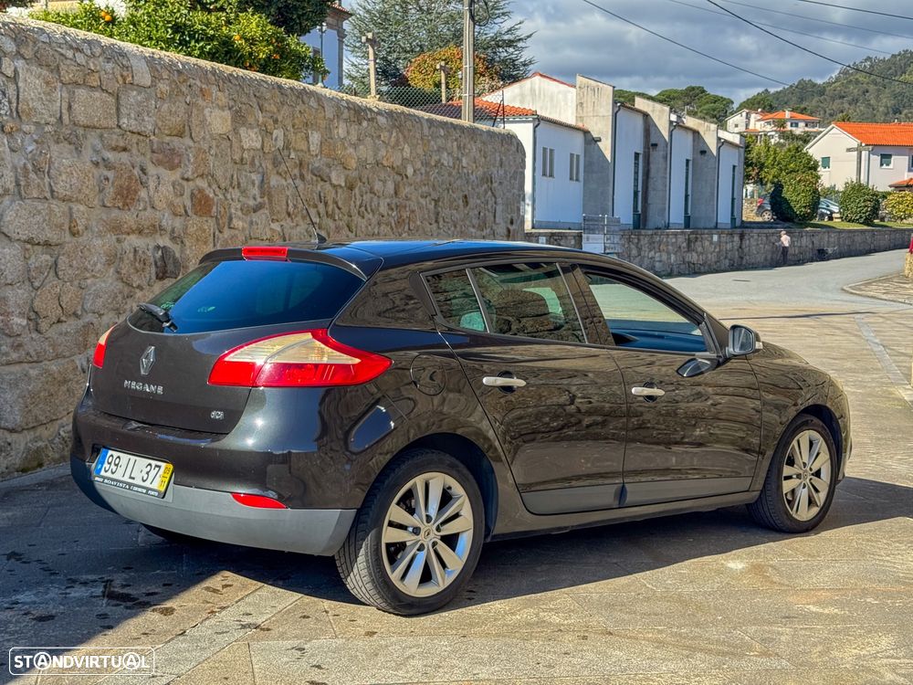 Renault Mégane 1.5 dCi Dynamique S - 4