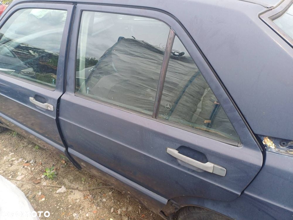 DRZWI KOMPLETNE LEWY TYŁ MERCEDES-BENZ W201 190 - 1