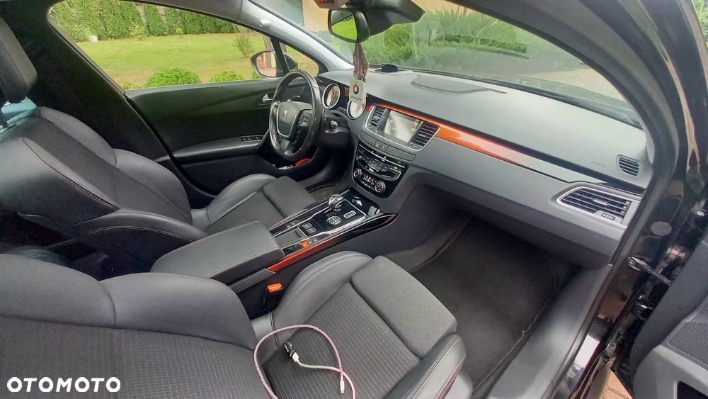 Peugeot 508 RXH Hybrid4 - 40