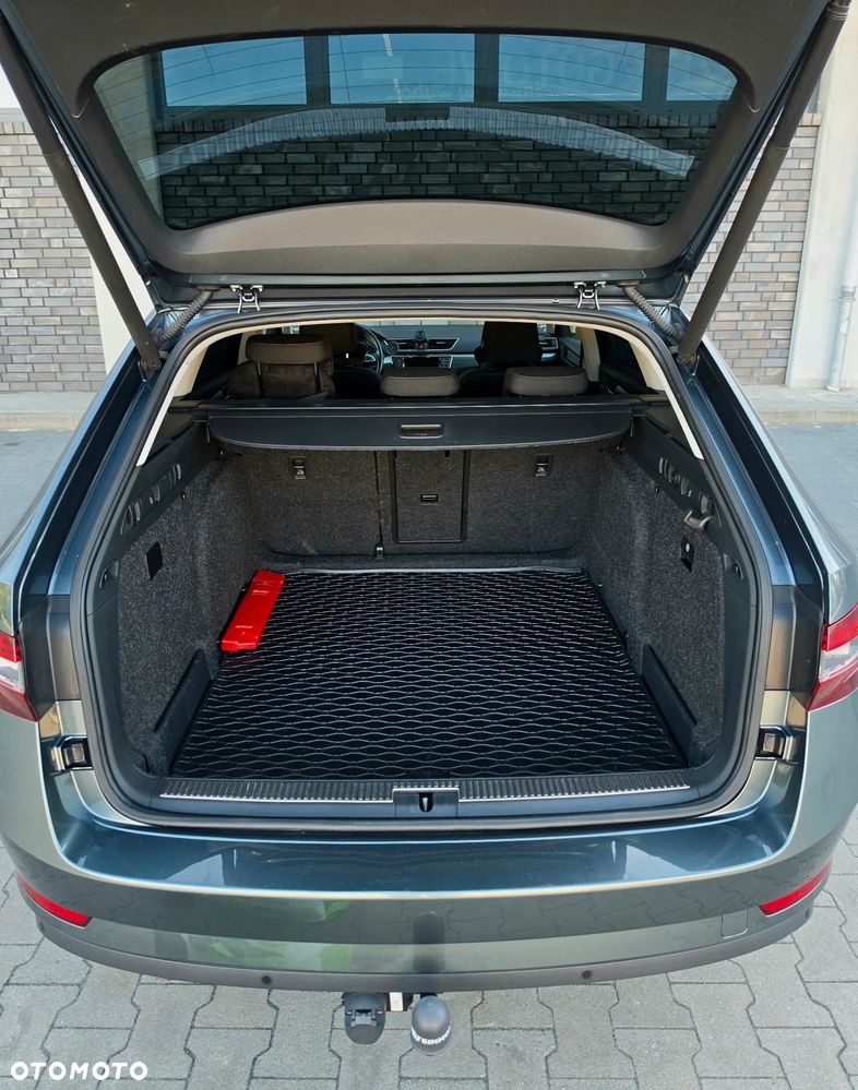 Skoda Superb 2.0 TDI Style DSG - 16