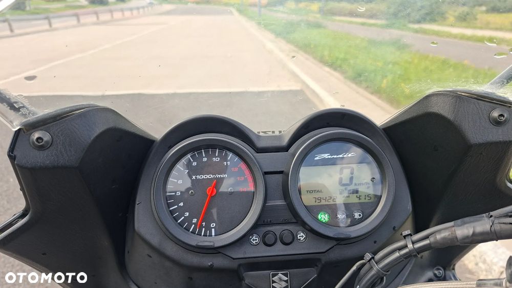 Suzuki Bandit - 2
