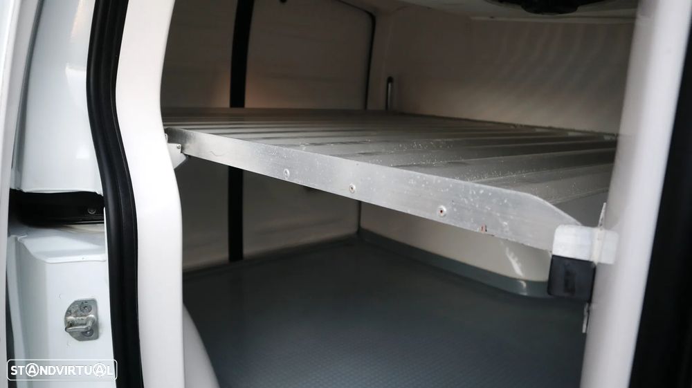 Renault Kangoo 1.5 dci 95 Frigorifica + frio parque - 6
