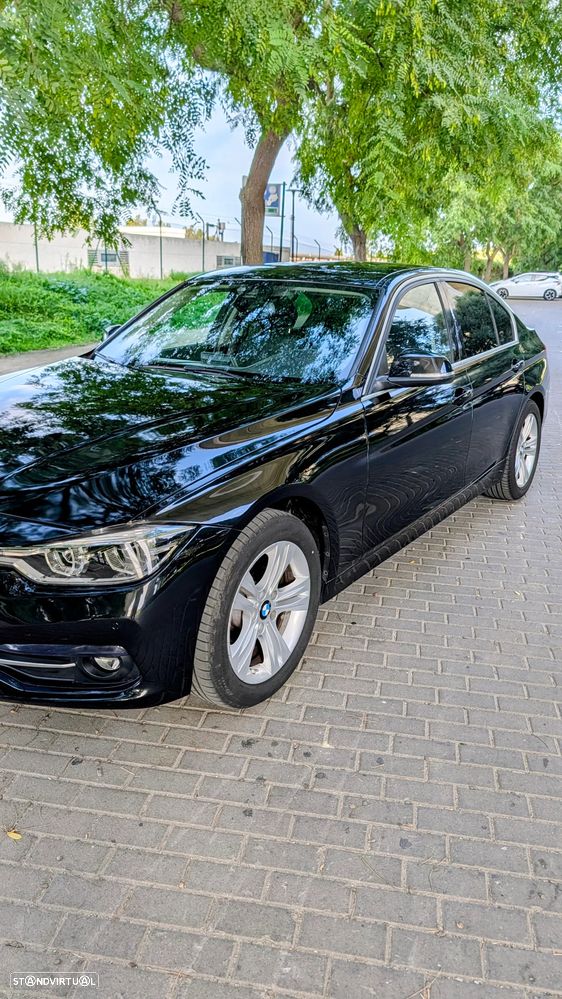 BMW 3 Series 2019 photo 3