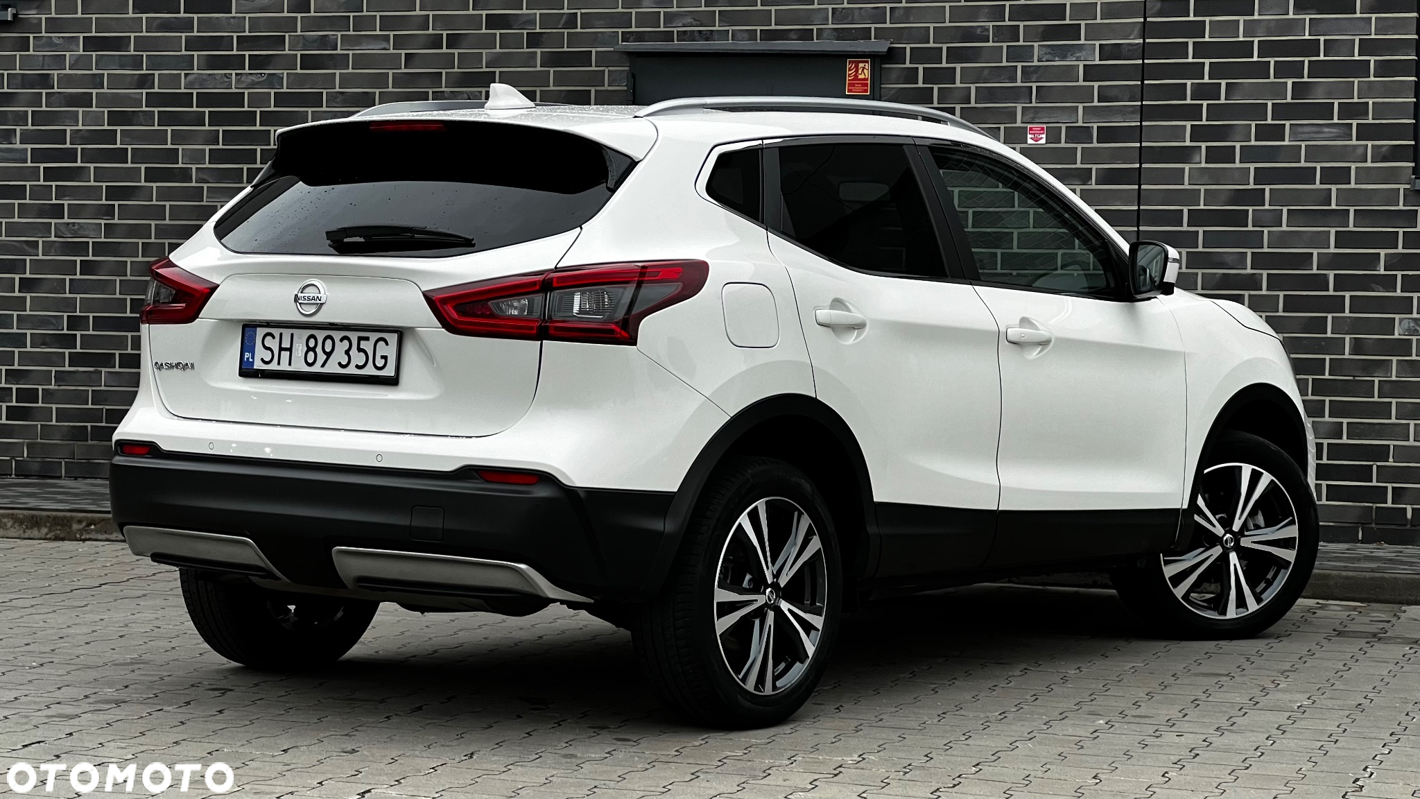 Nissan Qashqai 1.6 DIG-T N-Connecta - 23