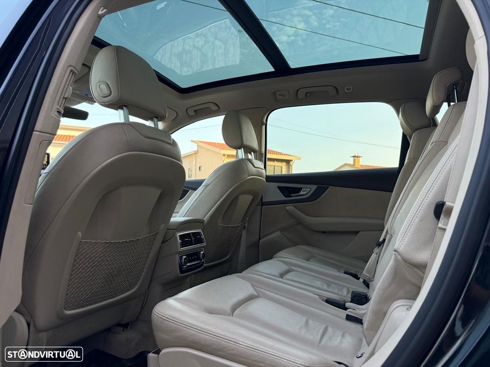 Audi Q7 3.0 TDI quattro tiptronic 7L - 16