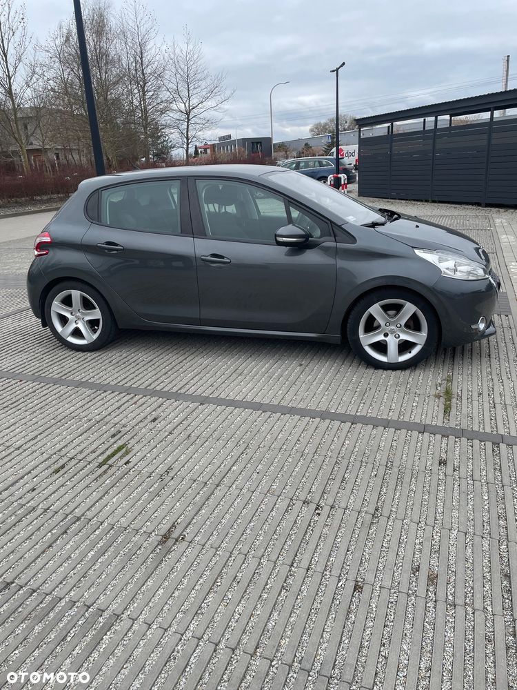 Peugeot 208 1.6 e-HDi Active STT - 3