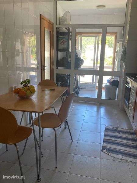 Aluguer de Apartamento T1 Gaia Canelas - Grande imagem: 2/12