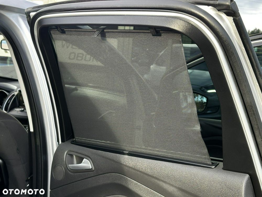 Ford C-MAX 2.0 TDCi Start-Stop-System Titanium - 16