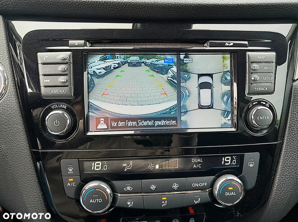 Nissan Qashqai 1.3 DIG-T N-Connecta - 22