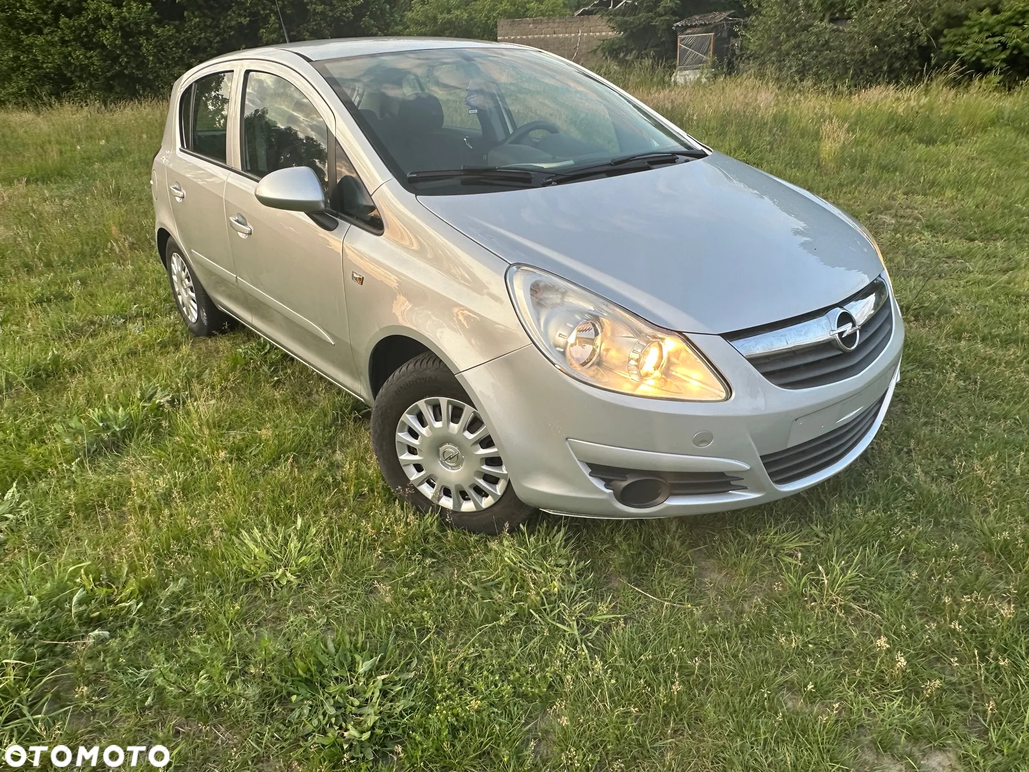 Opel Corsa 1.2 16V Cosmo - 4