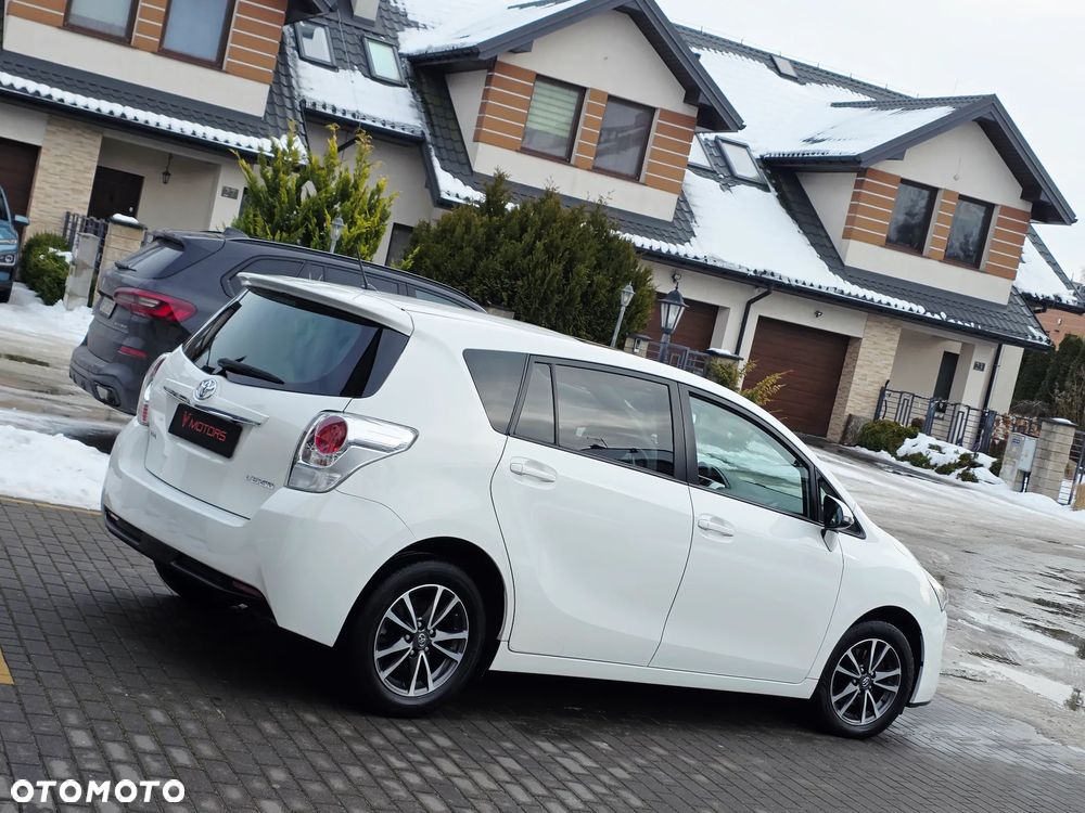 Toyota Verso 1.6 D-4D Premium - 40