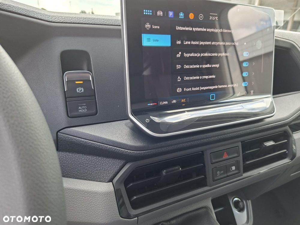Volkswagen Crafter 35 Furgon z wysokim dachem silnik: 2,0 l EU6 177 KM / skrzynia biegów: Przedni napęd manualna 6-biegowa - 22