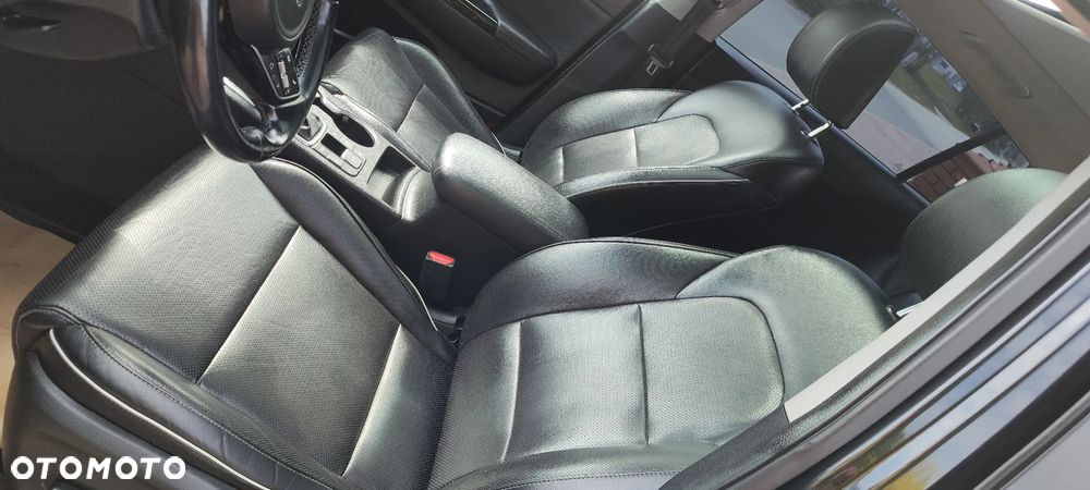 Kia Sportage 2.0 CRDI AWD Eco-Dynamics+ (48V M-H) PLATINUM - 28