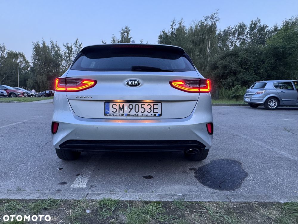 Kia Ceed 1.6 CRDi SCR L - 21