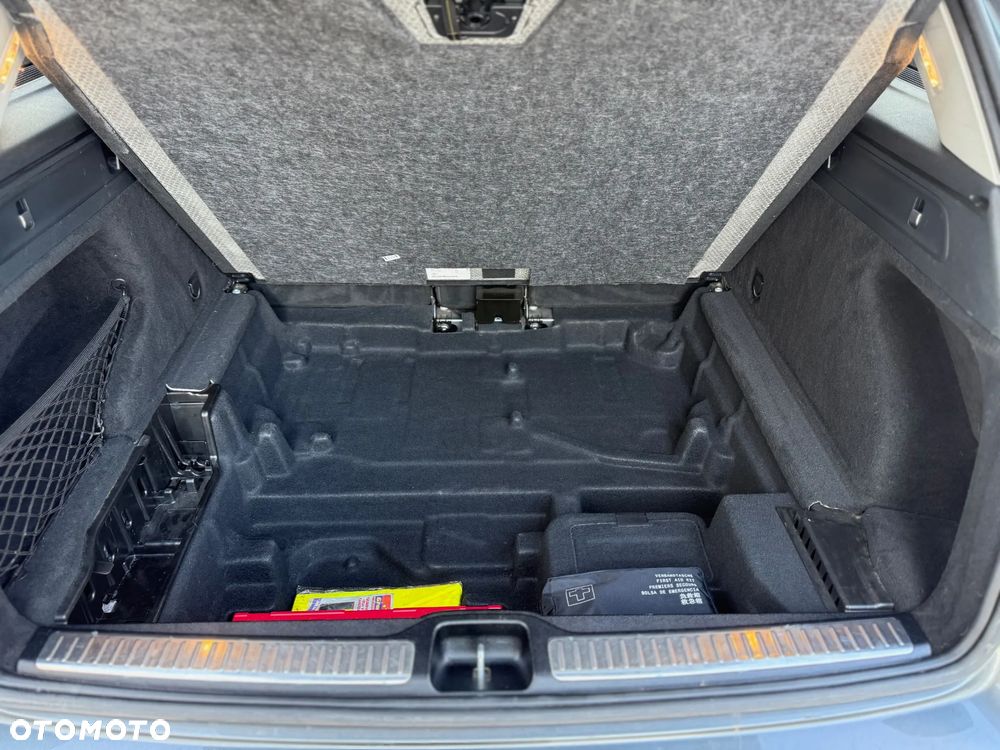 Mercedes-Benz GLC - 11