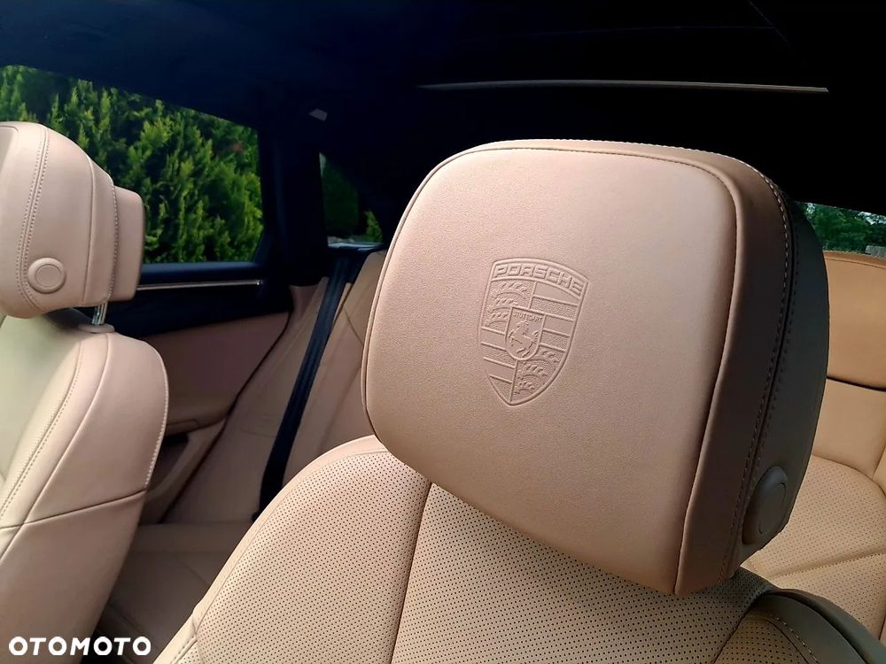 Porsche Macan - 30