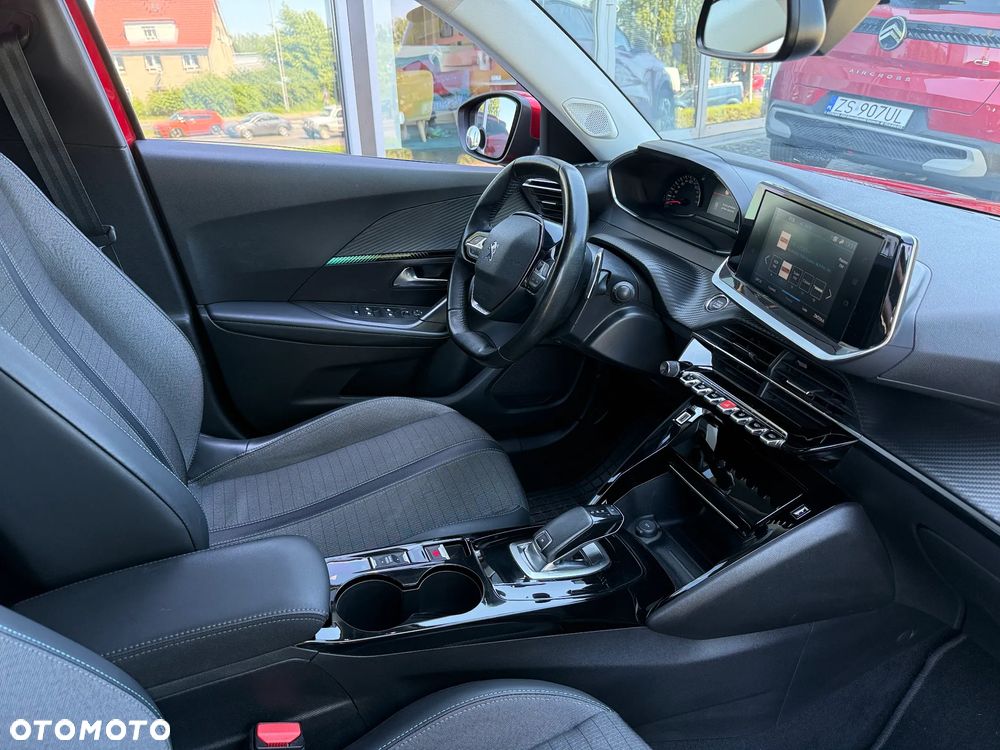 Peugeot 2008 1.2 PureTech Allure S&S EAT8 - 6