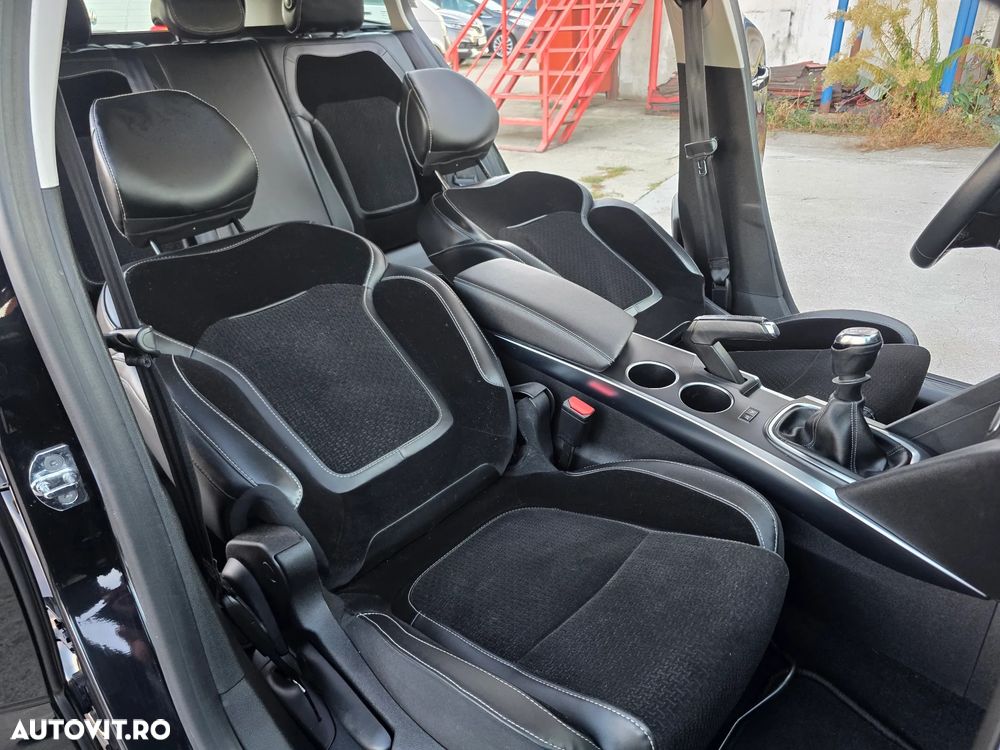 Renault Megane ENERGY dCi 110 INTENS - 10