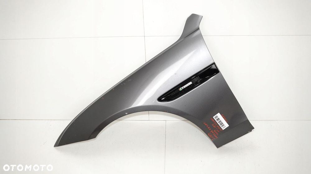 BŁOTNIK LEWY PRZÓD JAGUAR XE 11-15R INDUS SILVER - 1