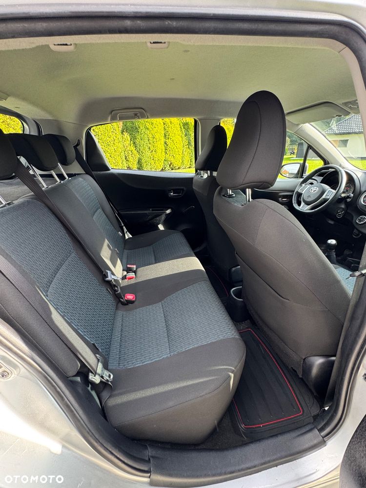Toyota Yaris 1.0 Sol - 10