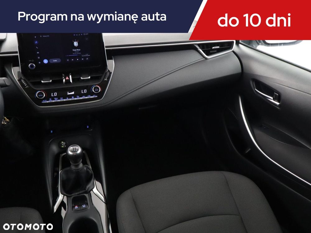 Toyota Corolla - 10