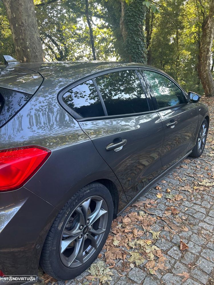 Ford Focus 1.0 EcoBoost ST-Line - 4