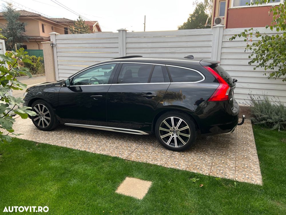 Volvo V60 D6 Plug-In-Hybrid AWD Geartronic Summum - 14