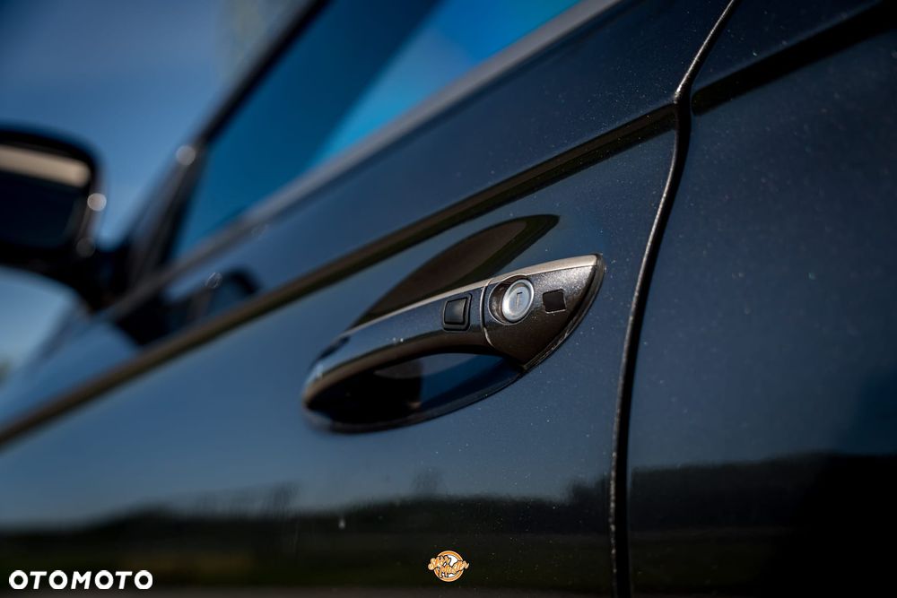 Mercedes-Benz CLS - 38