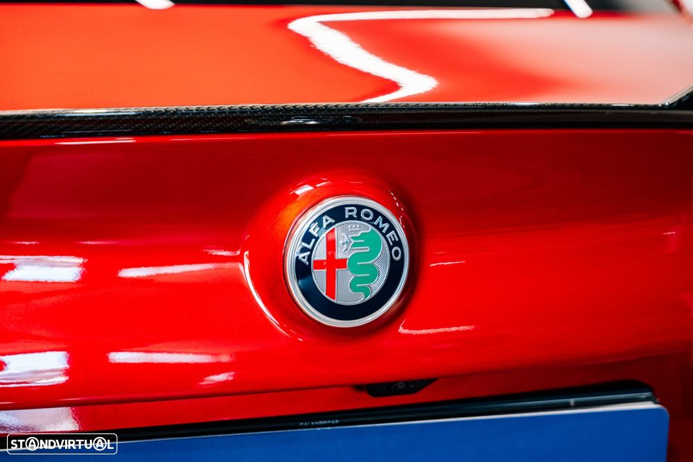 Alfa Romeo Giulia 2.9 Bi-Turbo Quadrifoglio AT8 - 13