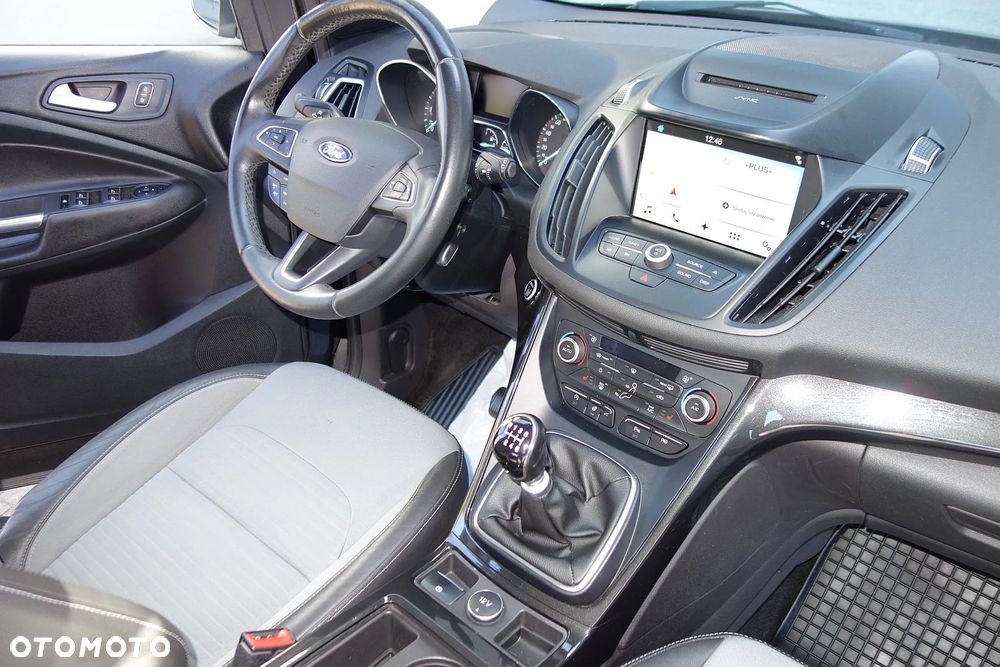 Ford Kuga 2.0 TDCi 4x4 Titanium - 34