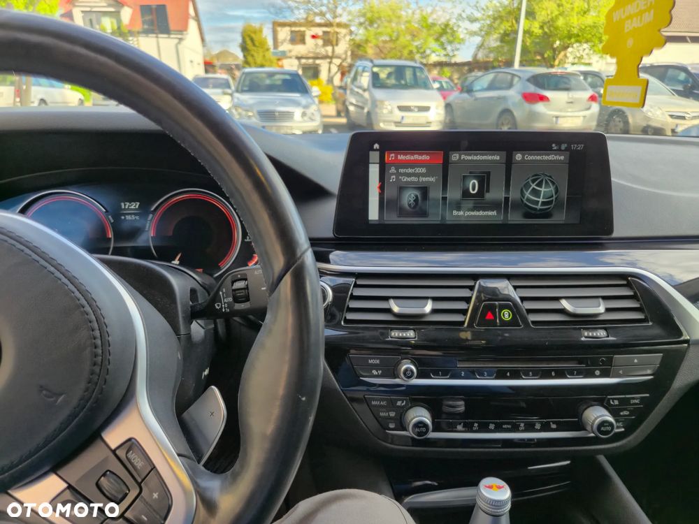 BMW Seria 5 520d Sport Line - 16