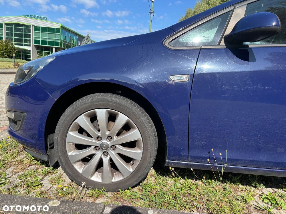 Opel Astra 1.4 T Cosmo EU6 - 8