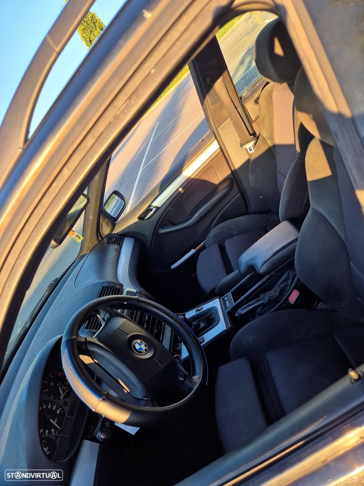 BMW 320 d Edition Sport - 9
