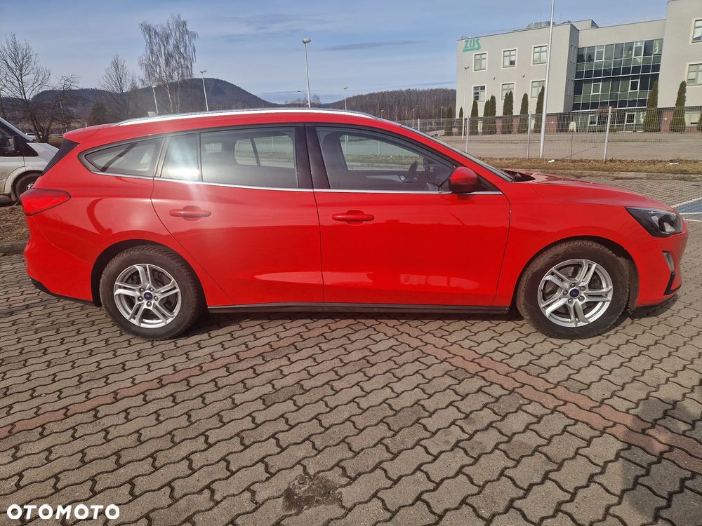 Ford Focus 1.0 EcoBoost Titanium - 5