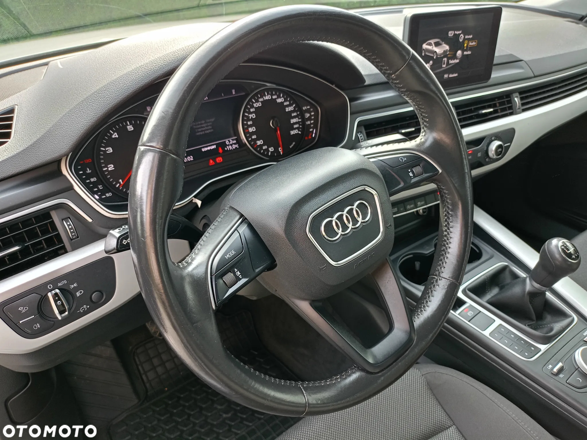 Audi A4 ver-1-4-tfsi-sport - 24