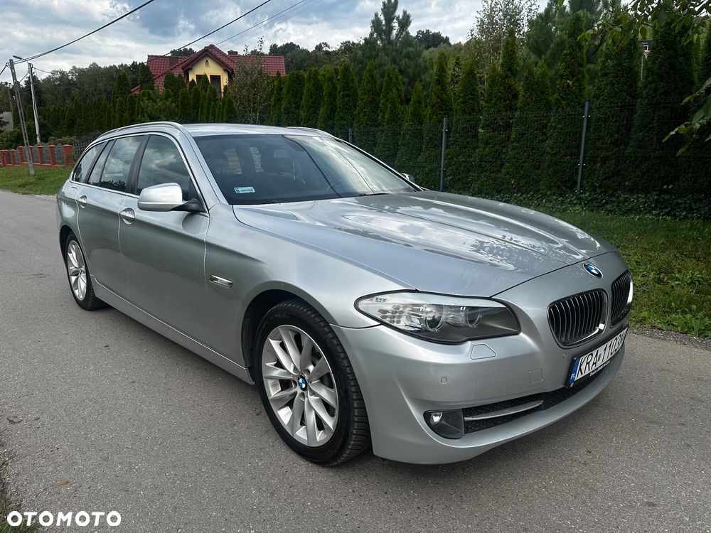 BMW Seria 5 525d xDrive - 1