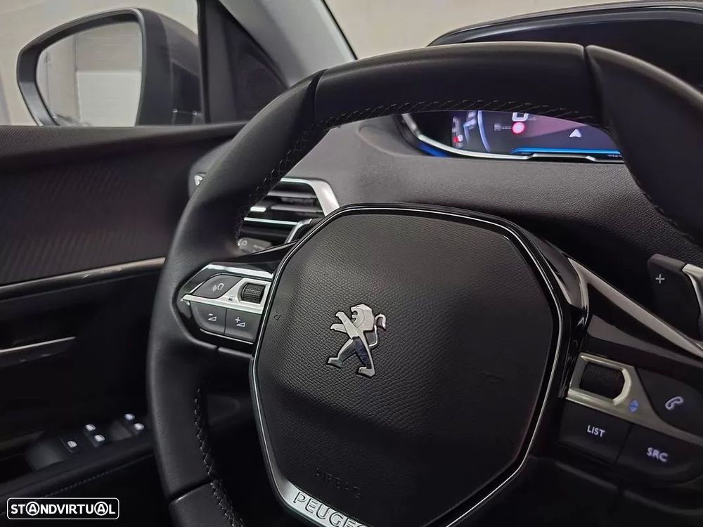 Peugeot 5008 1.2 PureTech Allure EAT8 - 31