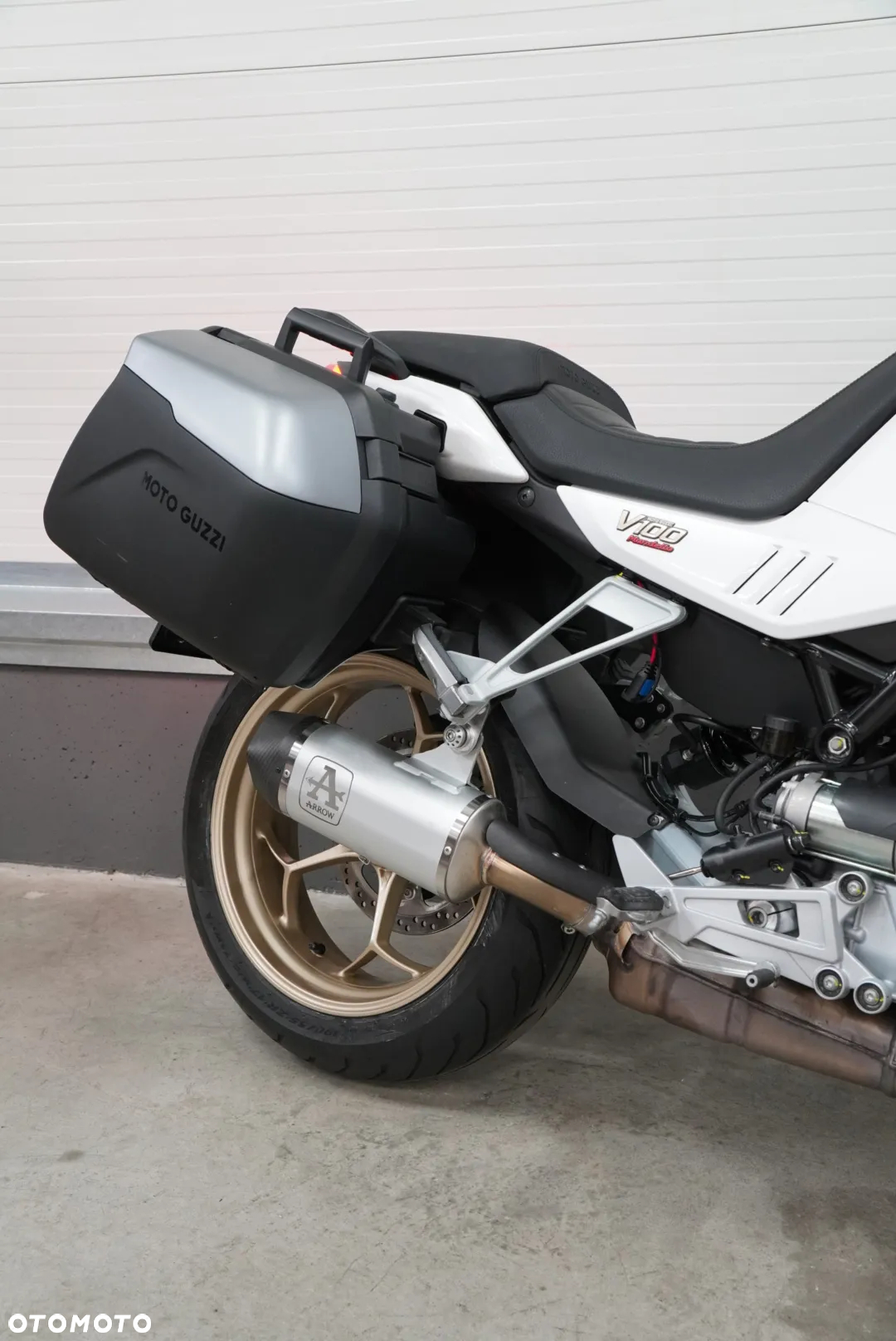 Moto Guzzi V100 Mandello - 3
